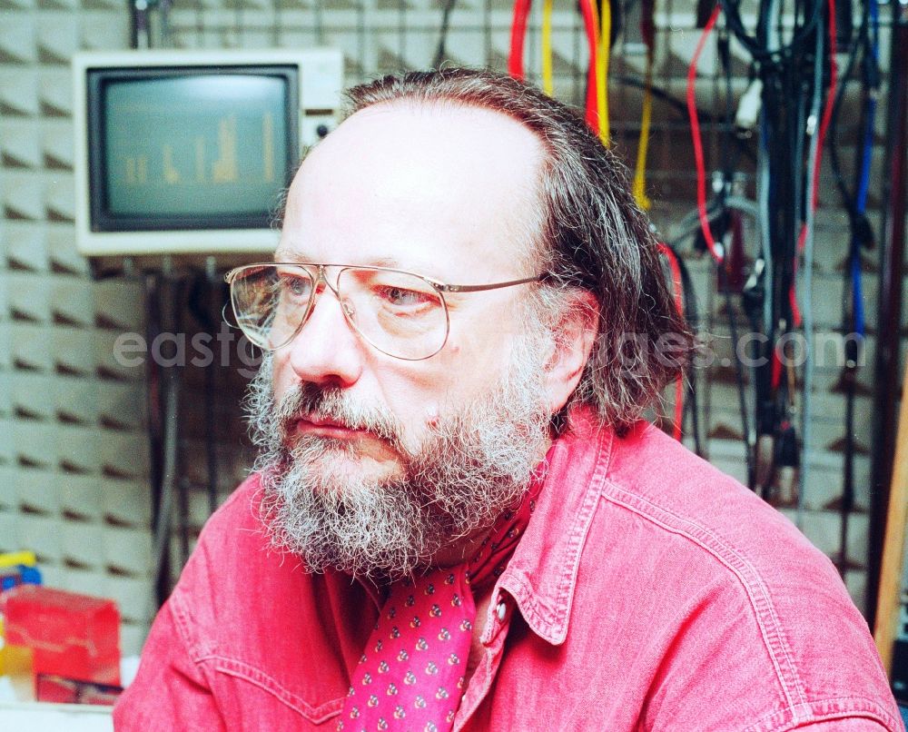 GDR image archive: Berlin - Peter Gotthardt German composer, musician and publisher in Berlin. He composed more than 50