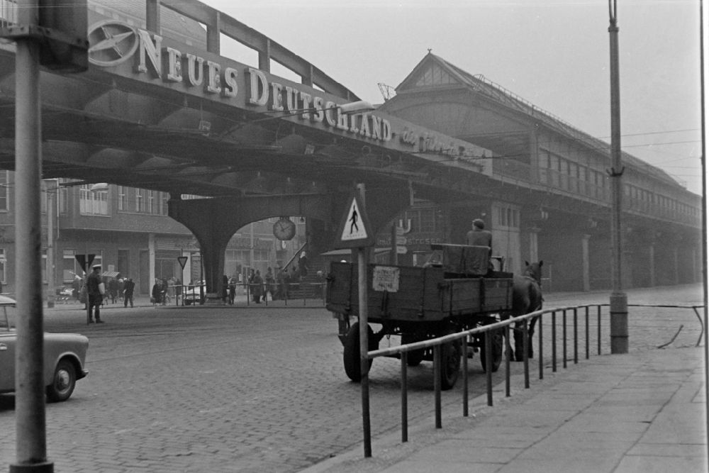 GDR picture archive: Berlin - Horses in front of a team - cart on the viaduct of the Dimitroffstrasse subway station on the Schoenhauser Allee street in the Prenzlauer Berg district in Berlin East Berlin in the area of ??the former GDR, German Democratic Republic