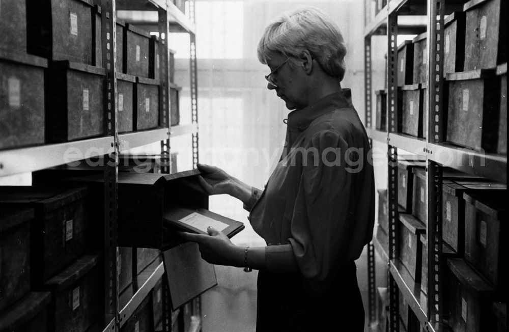 GDR picture archive: - Pieck-Dokumente Zentrales Parteiarchiv Umschlagnummer: 7369