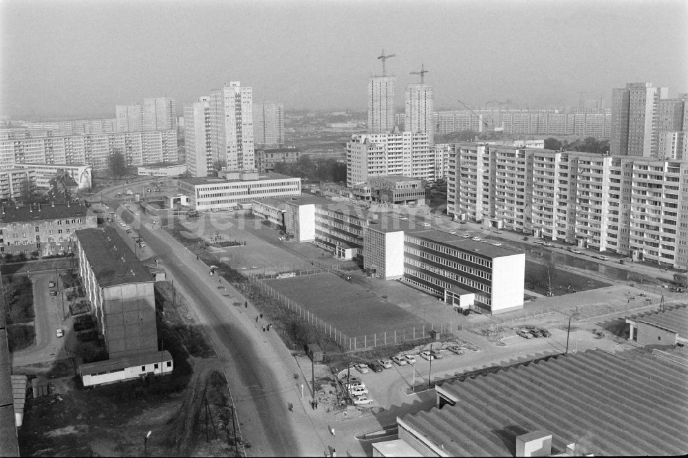 GDR photo archive: Berlin - Facades of an industrially manufactured prefab housing estate in the district Hellersdorf in Berlin Eastberlin on the territory of the former GDR, German Democratic Republic