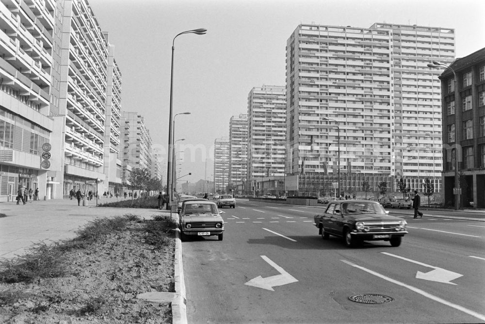 GDR photo archive: Berlin - Facades of an industrially manufactured prefab housing estate at the Leipziger Strasse in the district Mitte in Berlin Eastberlin on the territory of the former GDR, German Democratic Republic