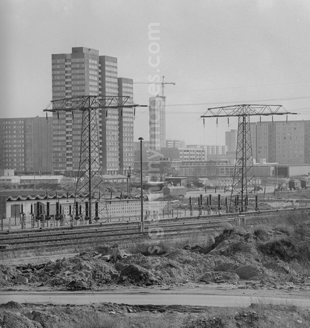 Berlin: Prefabricated housing estate / new buildings in Berlin-Marzahn in Berlin, the former capital of the GDR, German Democratic Republic
