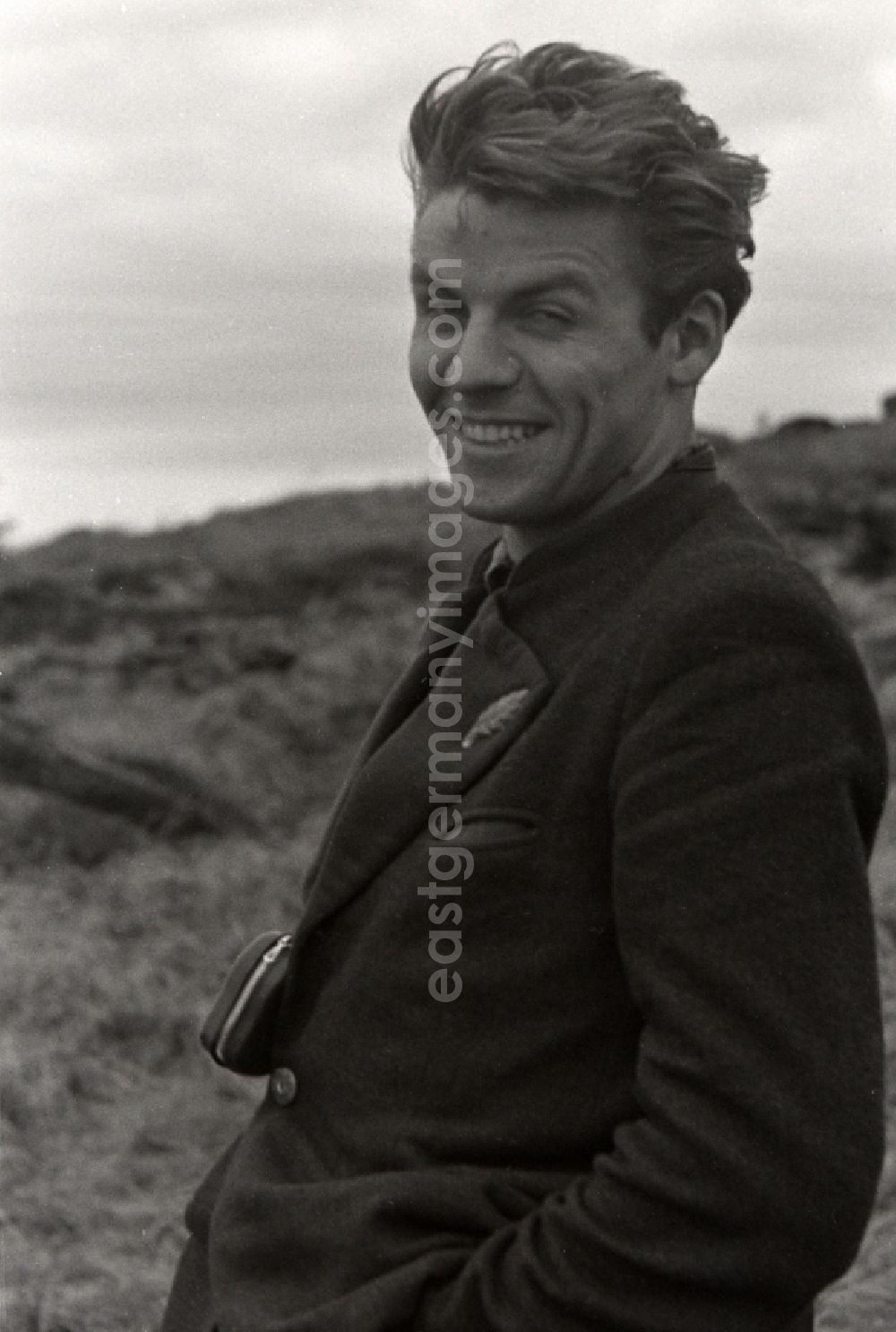 GDR image archive: Schierke - Portrait shot des Cameraman and director Siegfried Gebser in Schierke in the state Saxony-Anhalt on the territory of the former GDR, German Democratic Republic