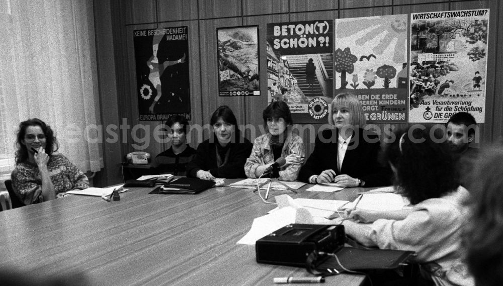 GDR picture archive: Berlin - Portrait of the politician and civil rights activist Vera Wollenberger at a press conference in the district of Prenzlauer Berg in Berlin East Berlin on the territory of the former GDR, German Democratic Republic