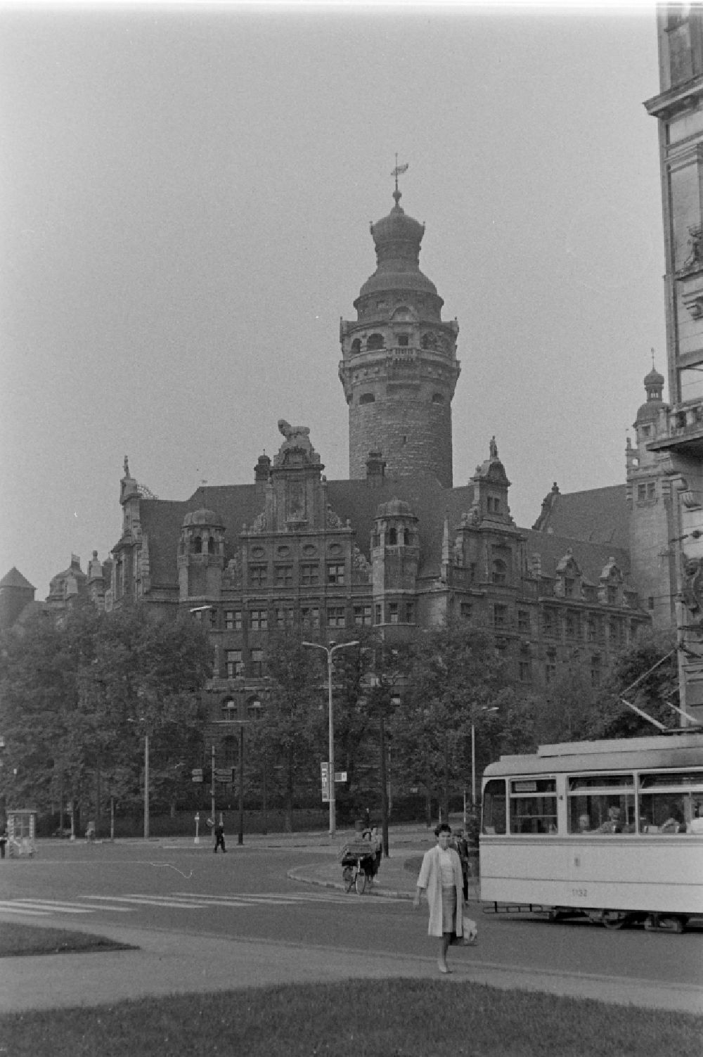 GDR photo archive: Leipzig - City Hall building on street Martin-Luther-Ring in the district Mitte in Leipzig, Saxony on the territory of the former GDR, German Democratic Republic