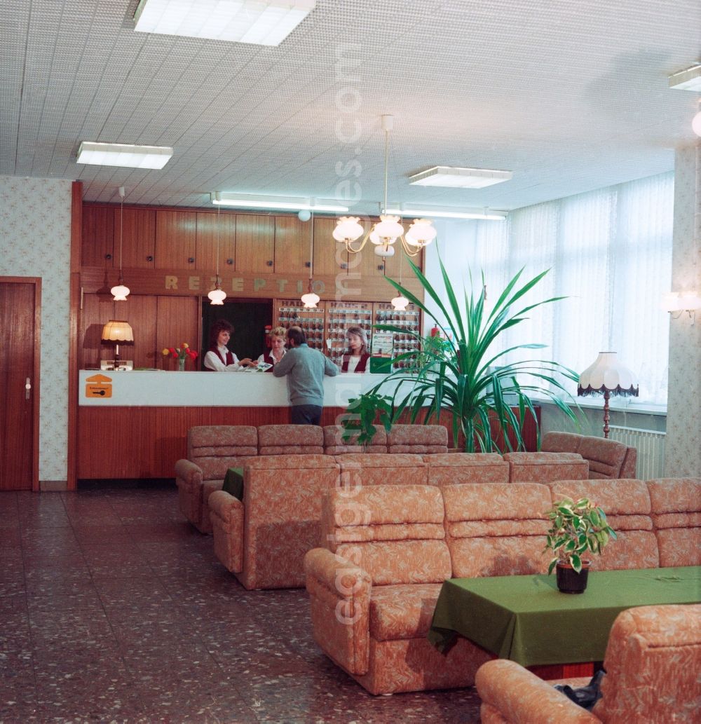 GDR photo archive: Berlin - Reception Area in workers' hostel at the Lenin Avenue, today Landsberger Allee, corner Ho Chi Minh road, today Weissenseer way in Berlin, the former capital of the GDR, German Democratic Republic. Today it is the Holiday Inn Hotel Berlin City East