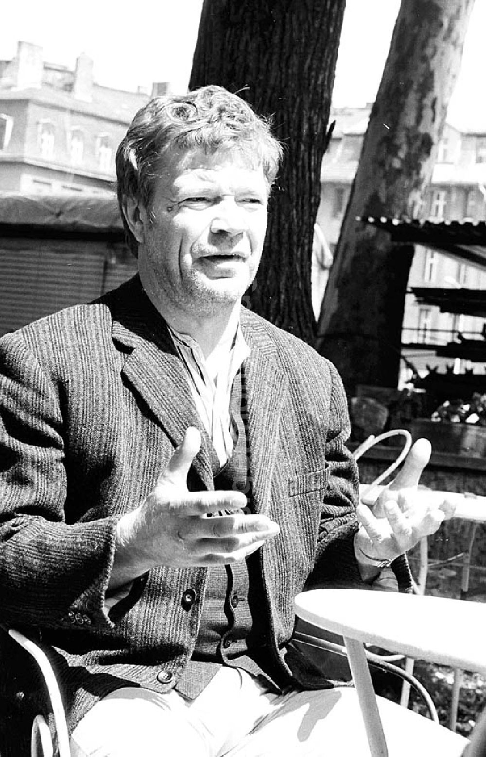 GDR photo archive: Berlin - 09.07.1986 Schauspieler Reinecke vom Berliner Ensemble als Porträt und bei den Proben zu Hauptmann von Köpenick Umschlagnr.: 8