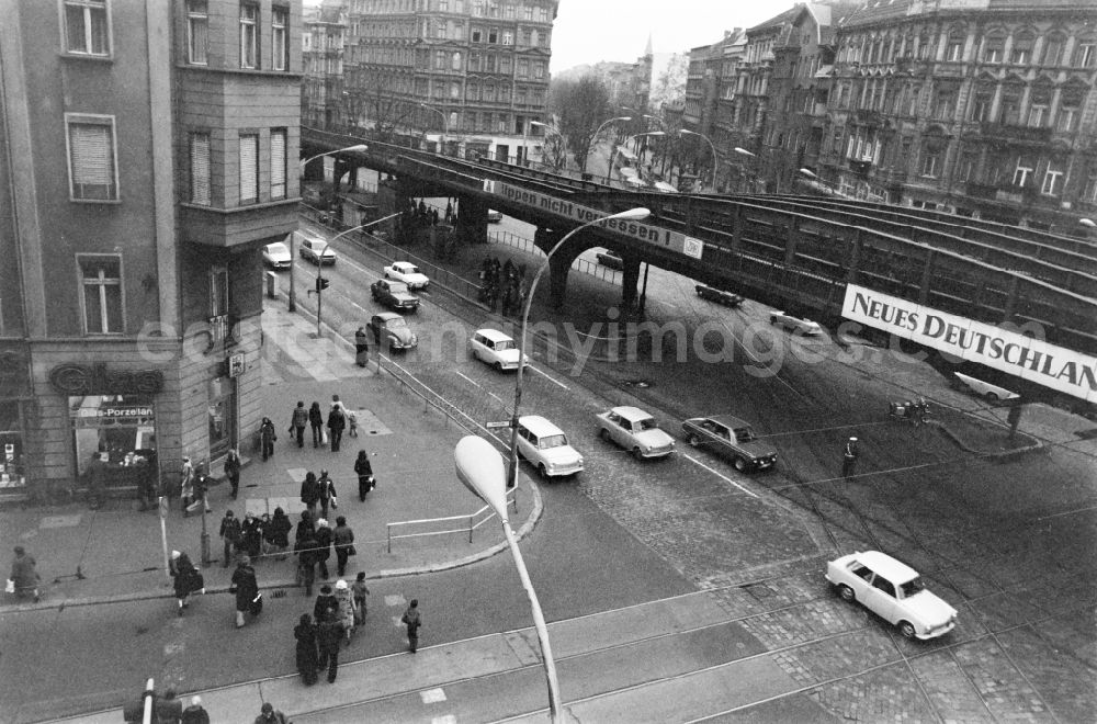 GDR photo archive: Berlin - Underground bridge over the junction of Danziger Strasse, Eberswalder Strasse, Scoenhauser Alle and Kastanienallee in Prenzlauer Berg in Berlin Eastberlin on the territory of the former GDR, German Democratic Republic