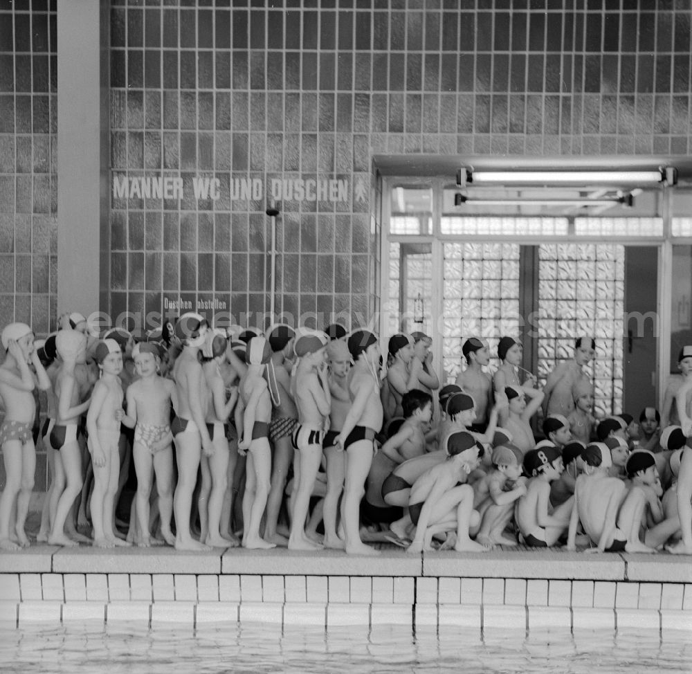 Berlin: Swimming competition in the indoor swimming pool in Berlin, the former capital of the GDR, German Democratic Republic