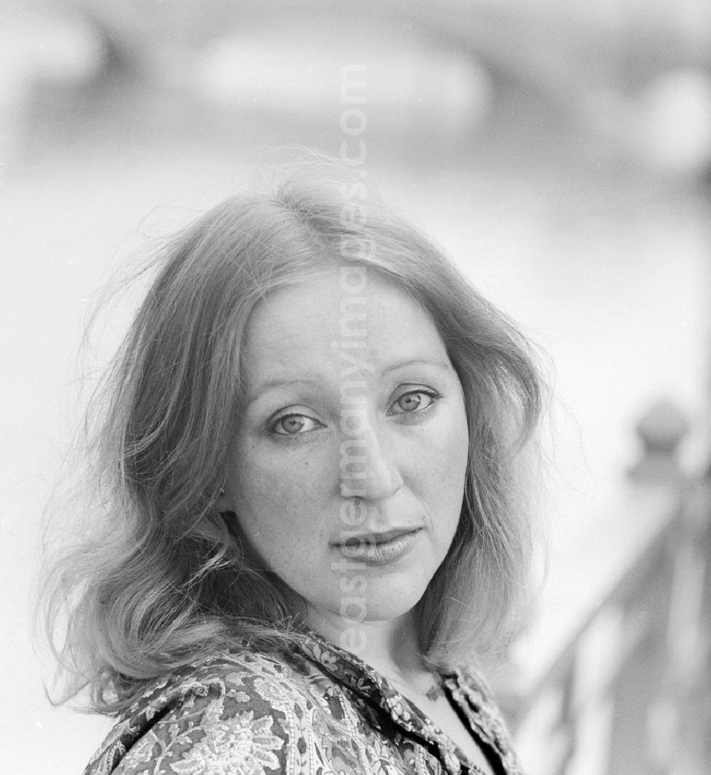 GDR image archive: Berlin - The singer and actress Angelika Mann in Berlin, the former capital of the GDR, German Democratic Republic