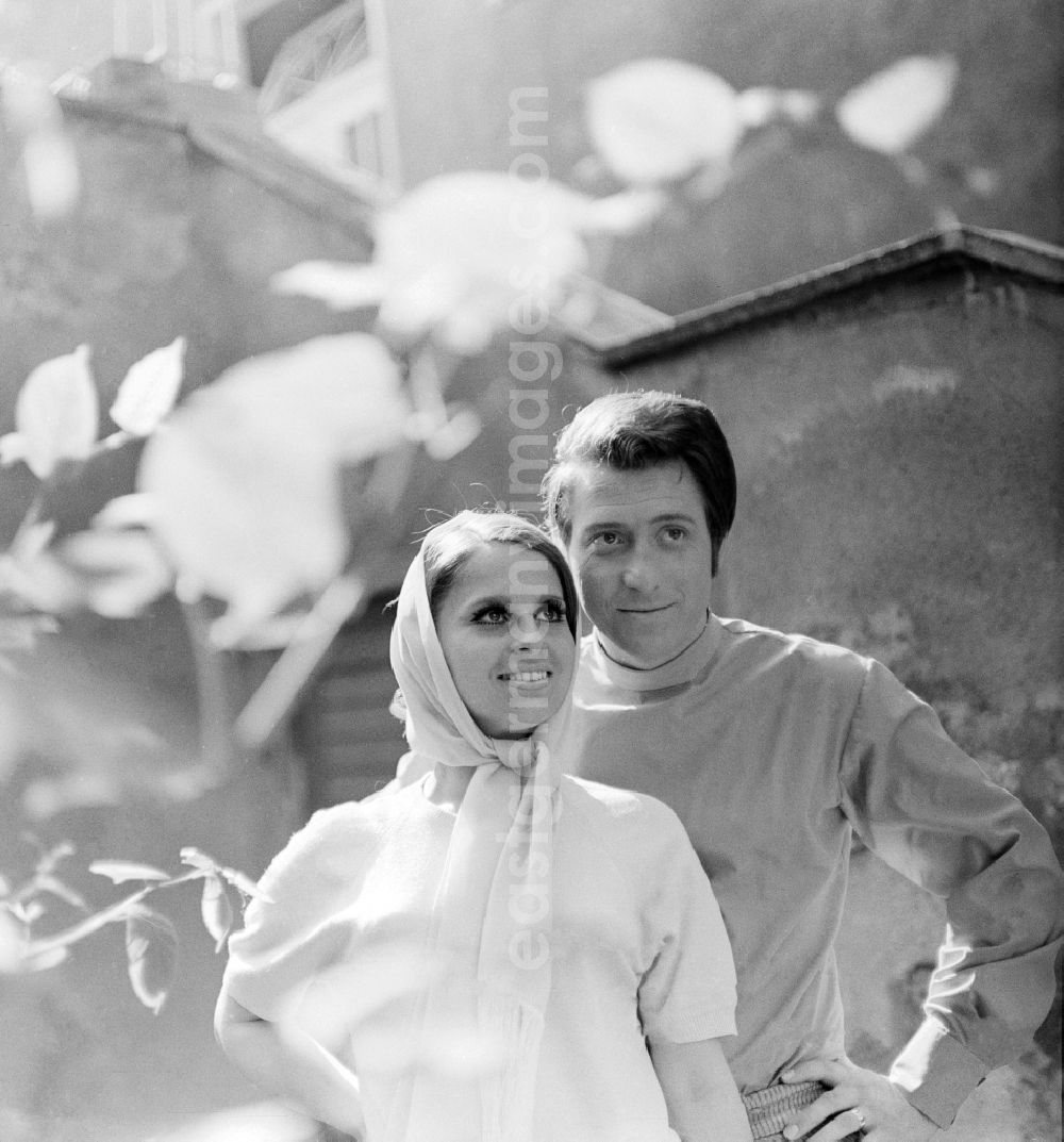 Berlin: Singer, dancer and presenter Dagmar Frederic (native Dagmar Elke Schulz) and her duet partner of singer and composer Siegfried Uhlenbrock (1939 - 2