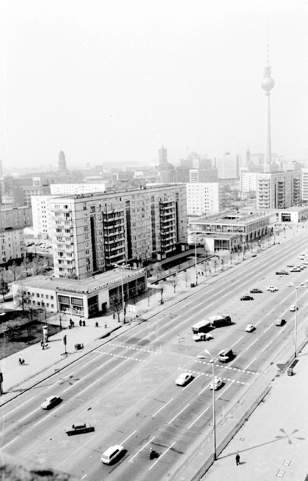 GDR image archive: Berlin - 02.