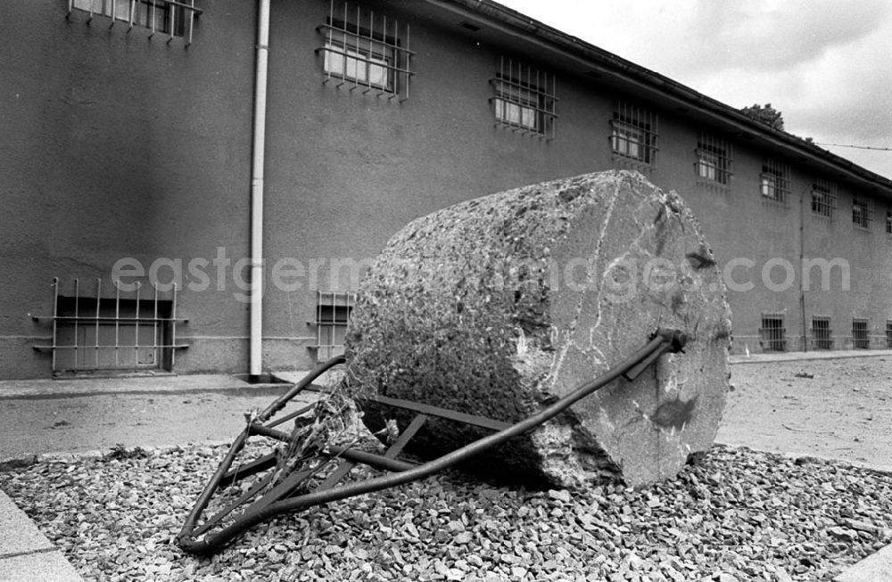 GDR photo archive: - Stolpe in Ravensbrück zur Klärung der Markthalle Umschlag: 6