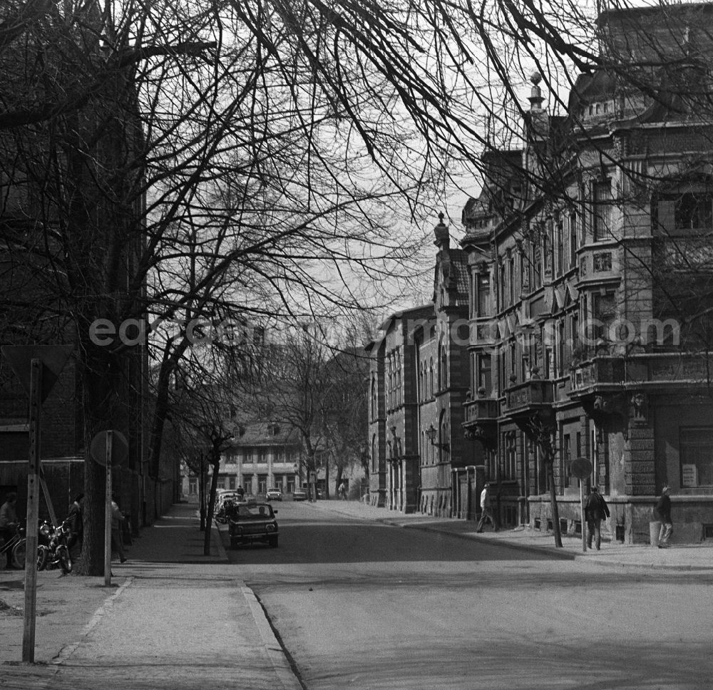 GDR picture archive: Halberstadt - Traffic situation in the street area an der Boedcherstrasse in Halberstadt in the state Saxony-Anhalt on the territory of the former GDR, German Democratic Republic
