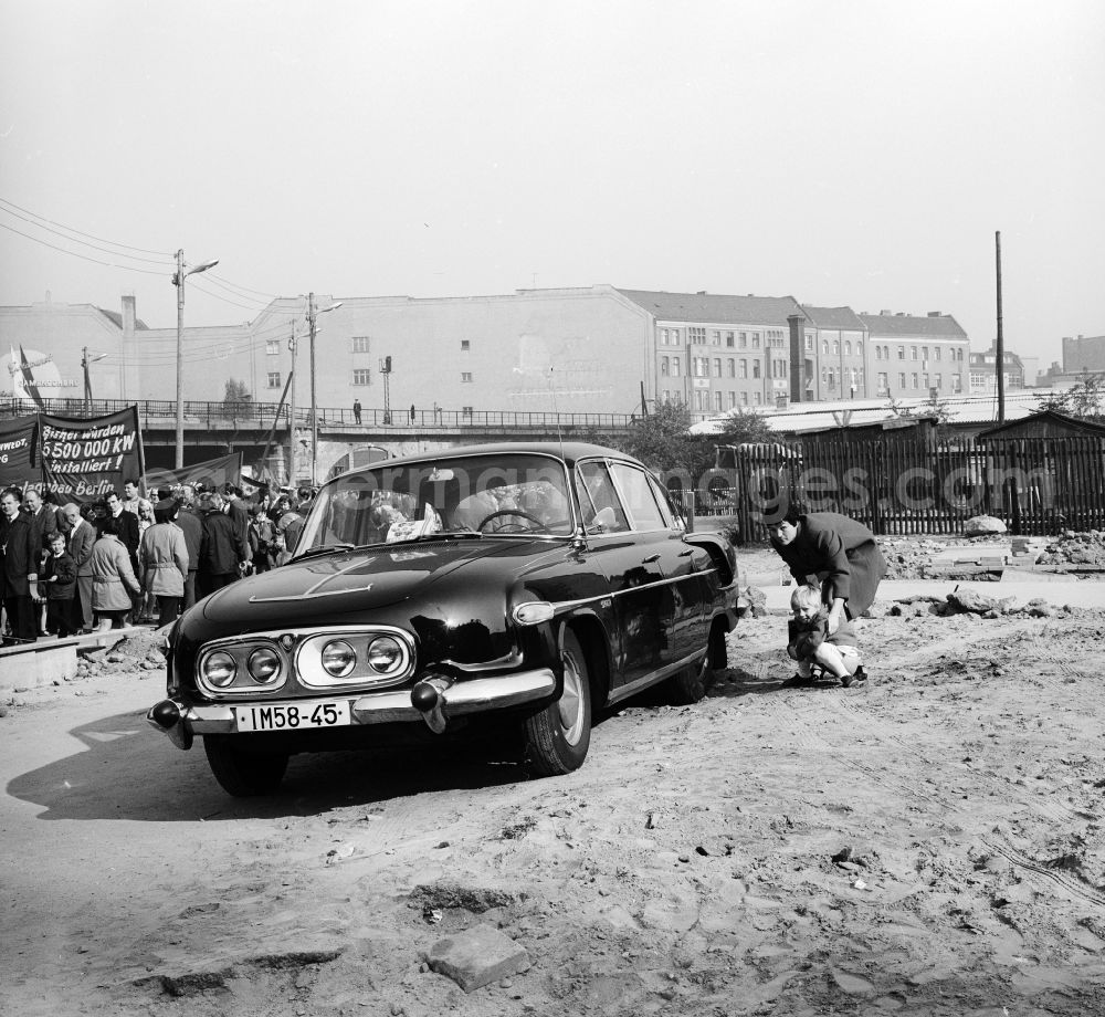 GDR photo archive: Berlin - A Tatra 6