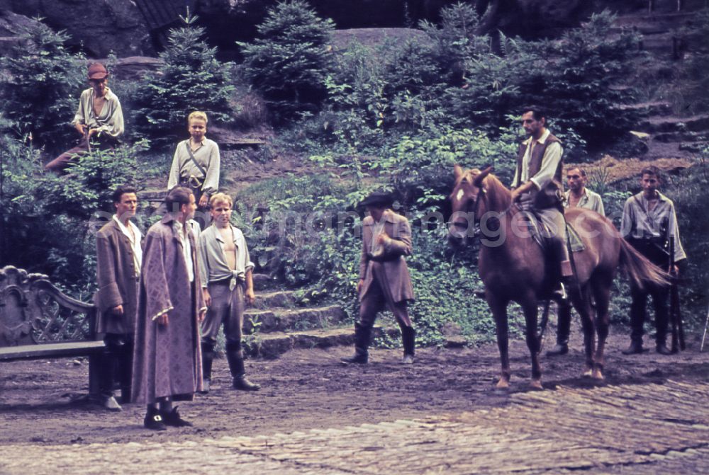 GDR photo archive: Rathen - Actors and actors of a theater - scene and stage design of Felsenbuehne Rathen in Rathen, Saxony on the territory of the former GDR, German Democratic Republic