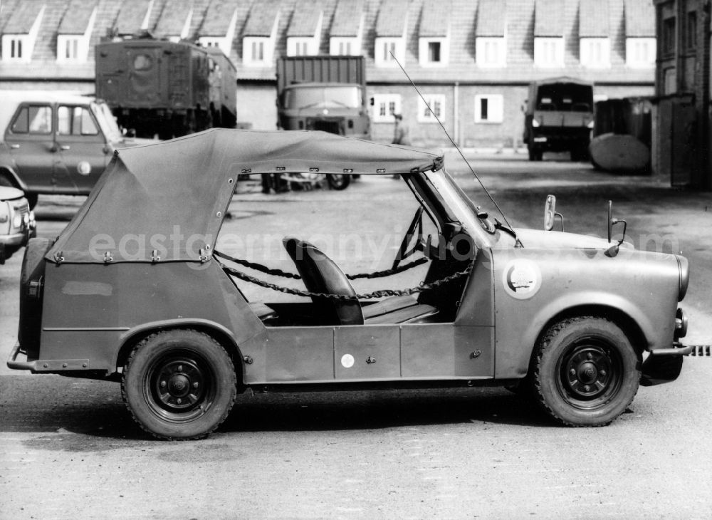GDR photo archive: Abbenrode - Trabant Kübelwagen of the East German border guards. This is the off-road version of the Trabant car