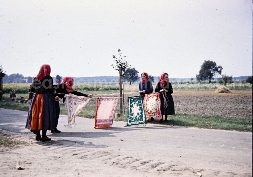 GDR photo archive: Radibor - Costumes and garments the Sorbian minority in Milkel in the state Saxony on the territory of the former GDR, German Democratic Republic