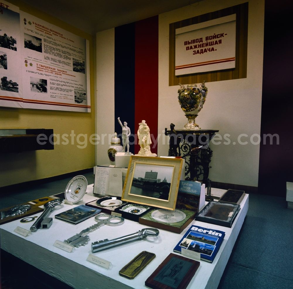 GDR image archive: Zossen - Traditional room exhibition the GSSD Group of the Soviet Armed Forces in Wuensdorf in the state Brandenburg on the territory of the former GDR, German Democratic Republic
