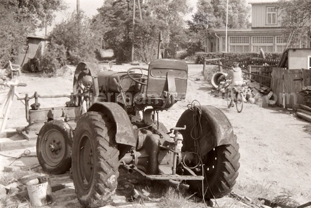 GDR image archive: Prerow - Agricultural machinery Tractor technology self made in Prerow in the state Mecklenburg-Western Pomerania on the territory of the former GDR, German Democratic Republic