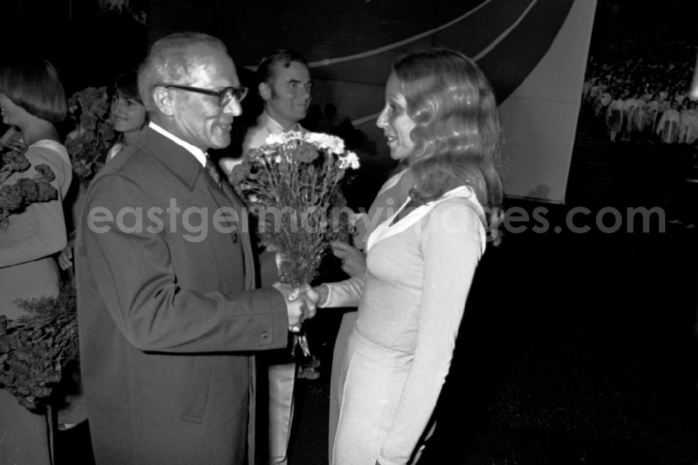 Leipzig: Erich Honecker, General Secretary of the Central Committee of the SED, at the closing ceremony of the Gymnastics and Sports Festival Spartakiade in Leipzig in the state Saxony on the territory of the former GDR, German Democratic Republic