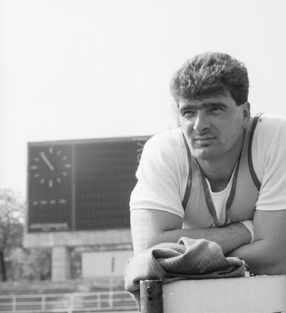 GDR image archive: Frankfurt / Oder - Udo Beyer is a former German track and field athlete. In 1976 he was for the GDR Olympic champion in the shot put