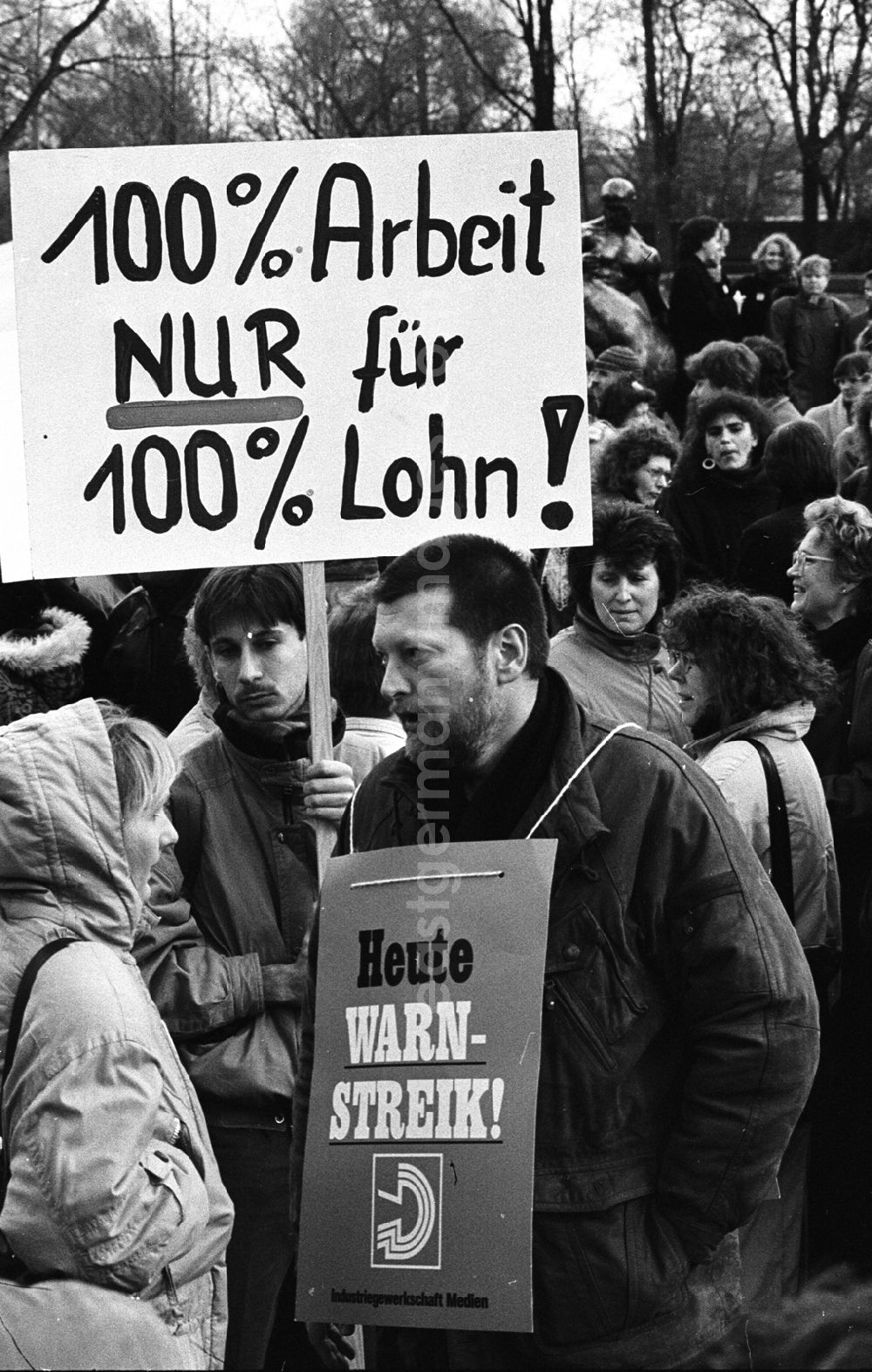 GDR photo archive: Berlin / Tiergarten - Umschlag 1992_955