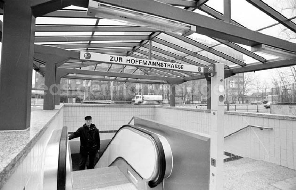 Berlin: Tunnel Elsenstraße 10.1.1994 Umschlagsnr.: 1994-