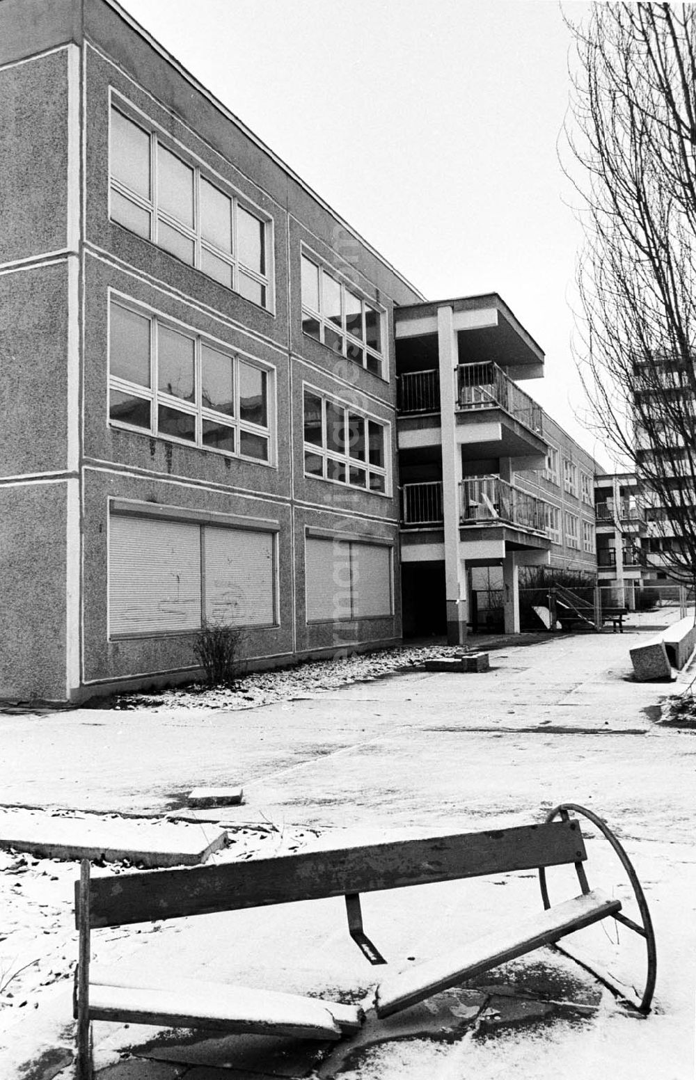 GDR picture archive: Berlin - Geschlossene 27. Kindertagesstätte Marzahn 29.