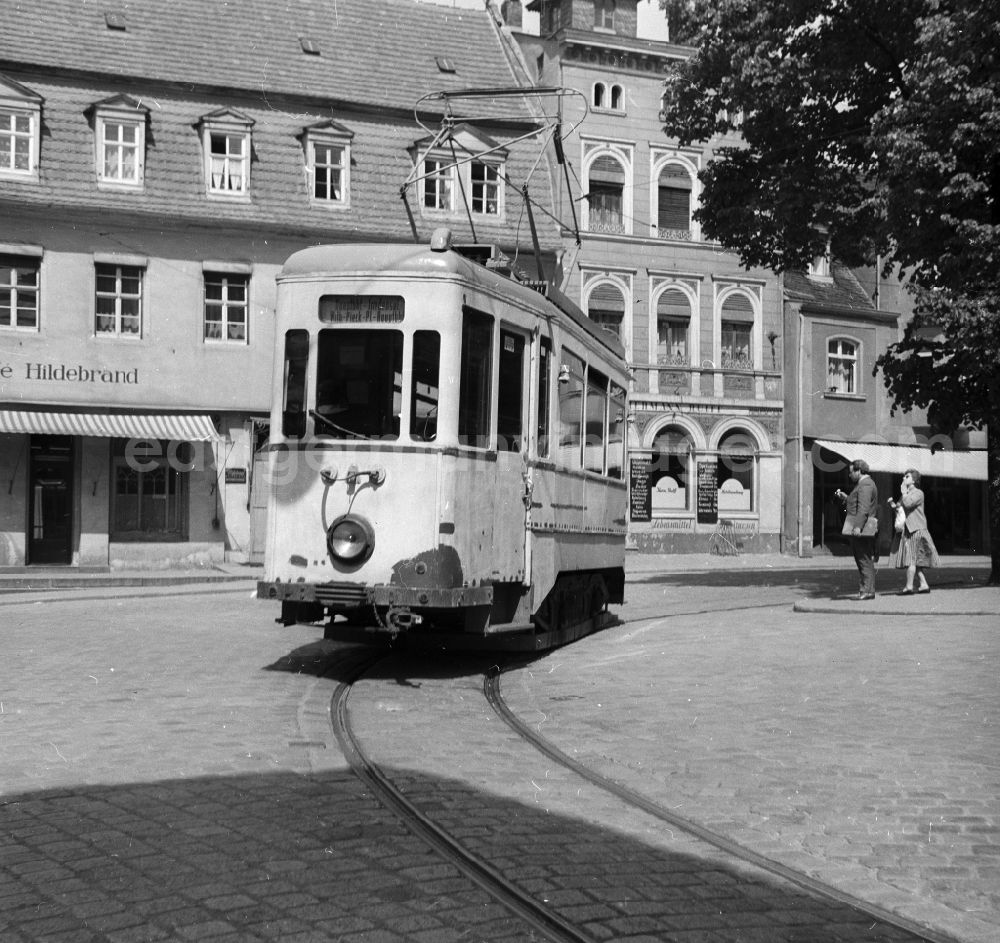 GDR photo archive: Naumburg (Saale) - The Unstrutbahn / streetcar Naumburg on the marketplace in Naumburg in the federal state Saxony-Anhalt in the area of the former GDR, German democratic republic