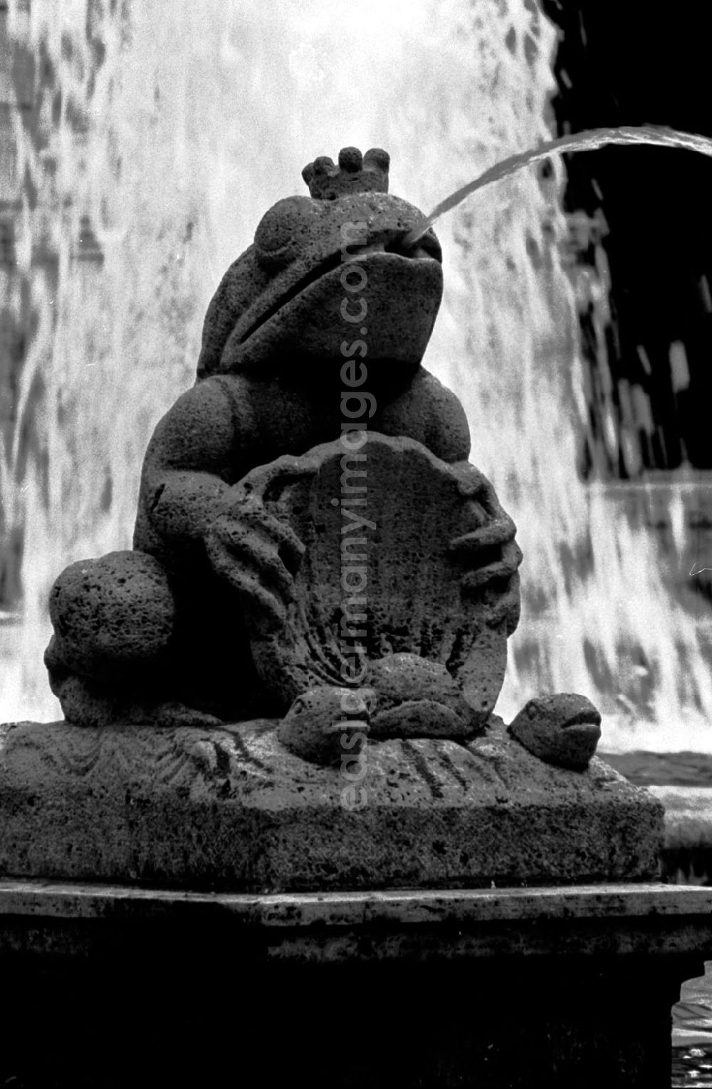 GDR image archive: Berlin-Friedrichshain - versch. Motive vom Märchenbrunnen in Friedrichshain 6/1989
