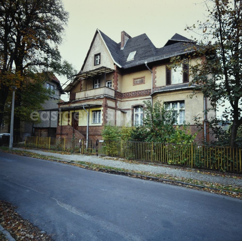 GDR image archive: Potsdam - Facade of the villa an der Virchowstrasse in the district Babelsberg in Potsdam in the state Brandenburg on the territory of the former GDR, German Democratic Republic