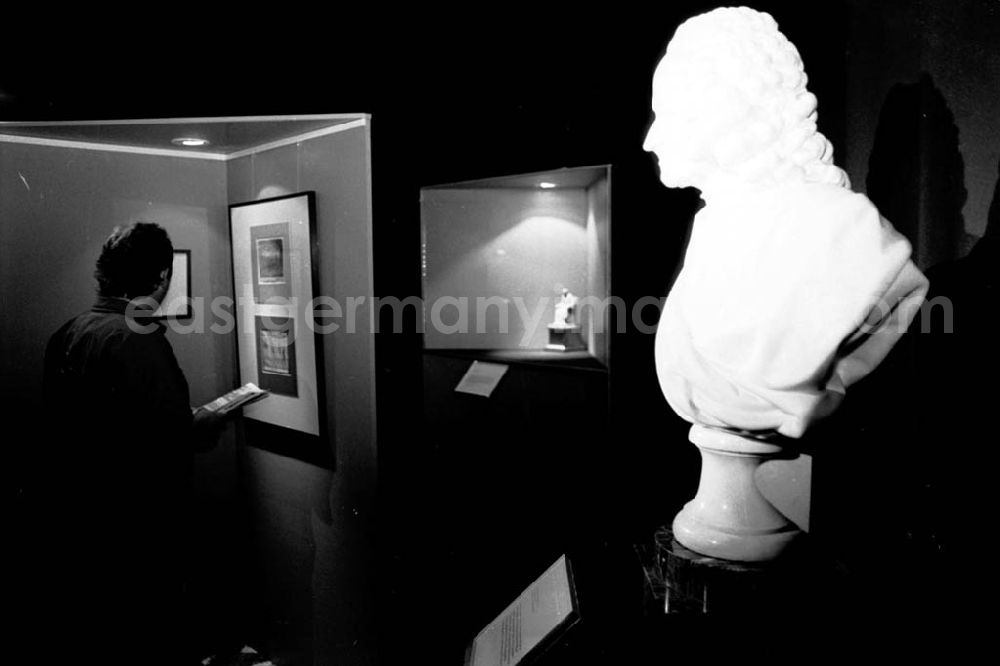 GDR photo archive: Potsdam - Voltaire-Ausstellung in Potsdam Umschlag:7