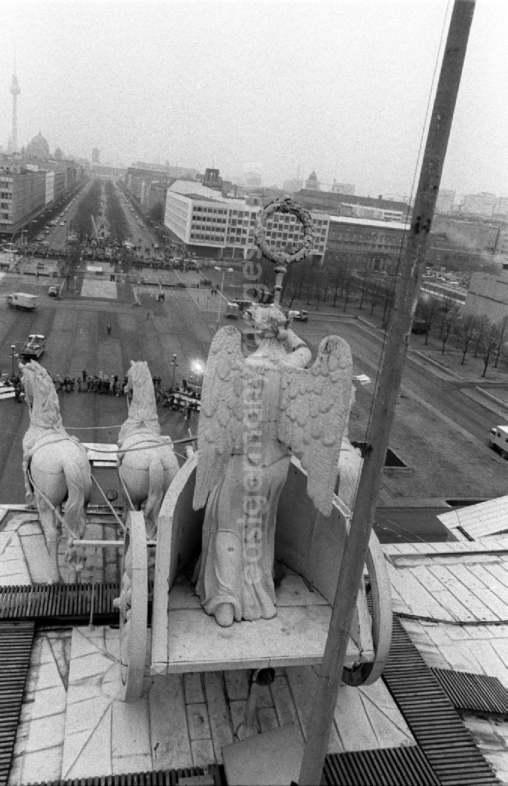 Berlin: Tourist Attraction and Landmark the Quadriga on the Brandenburg Gate in the district Mitte in Berlin Eastberlin on the territory of the former GDR, German Democratic Republic