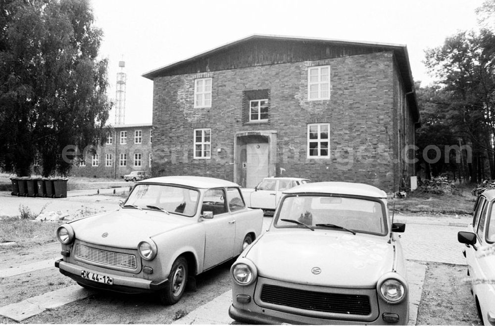 GDR picture archive: - Waldschule in Groß Glienicke Umschlagnummer: 7726