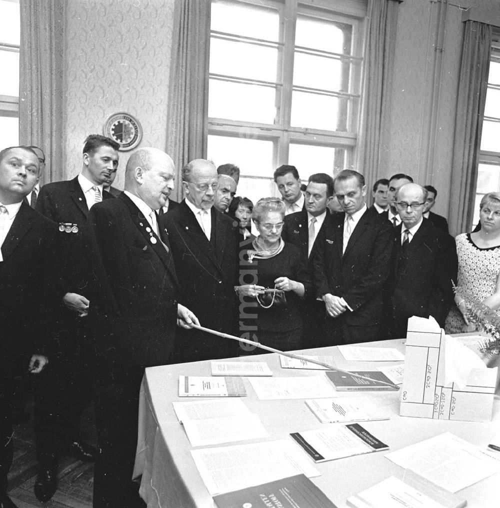 GDR image archive: Freiberg - Besuch von Walter Ulbricht anlässlich von 20