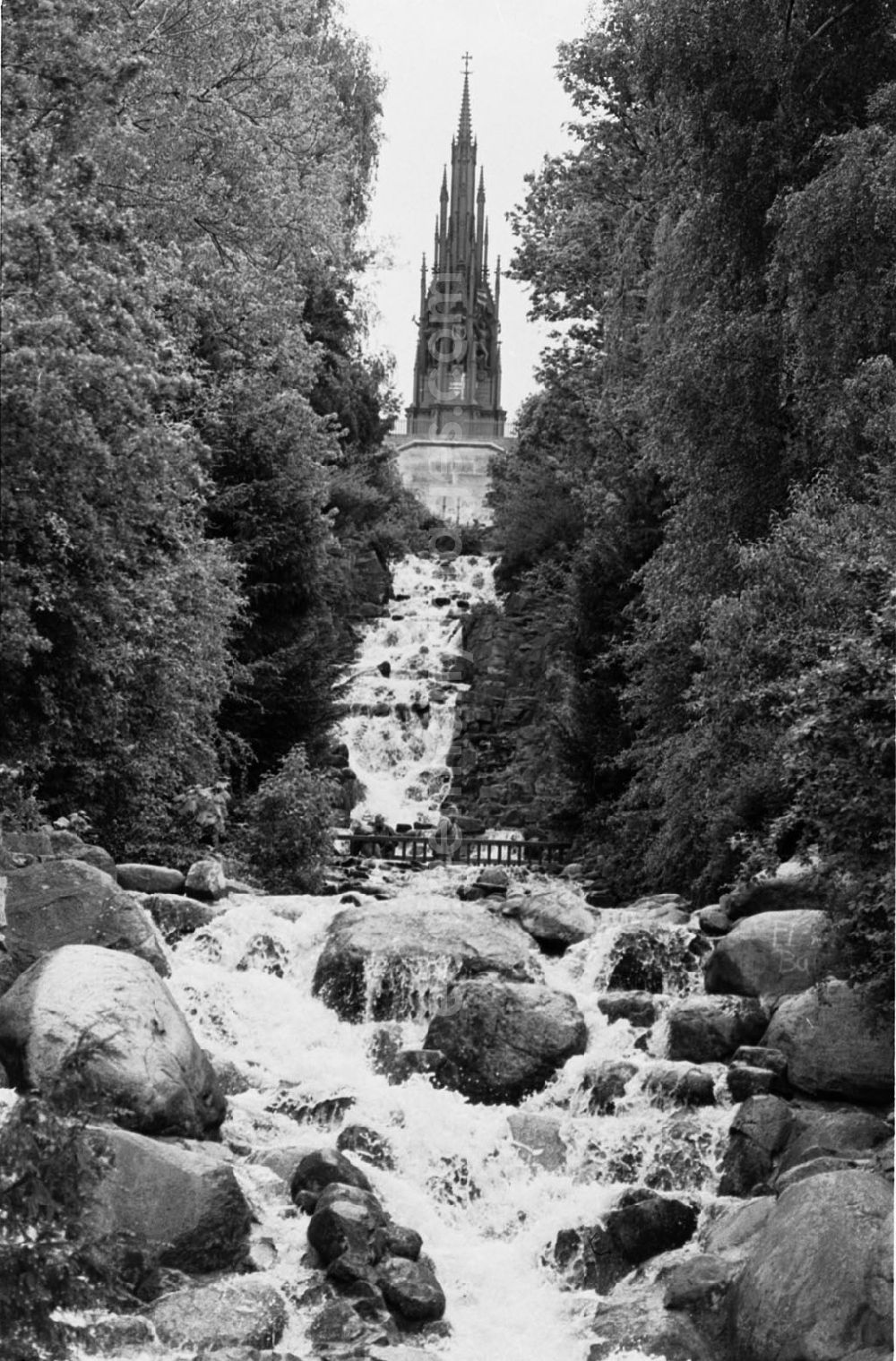 GDR picture archive: - Wasserfall Kreuzberg Umschlagnummer: 7442