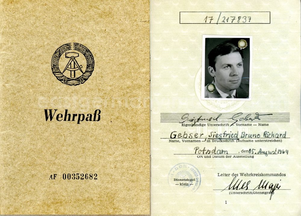 GDR picture archive: Potsdam - Reproduction Army pass - military service card of the National People's Army issued in Potsdam in the state Brandenburg on the territory of the former GDR, German Democratic Republic
