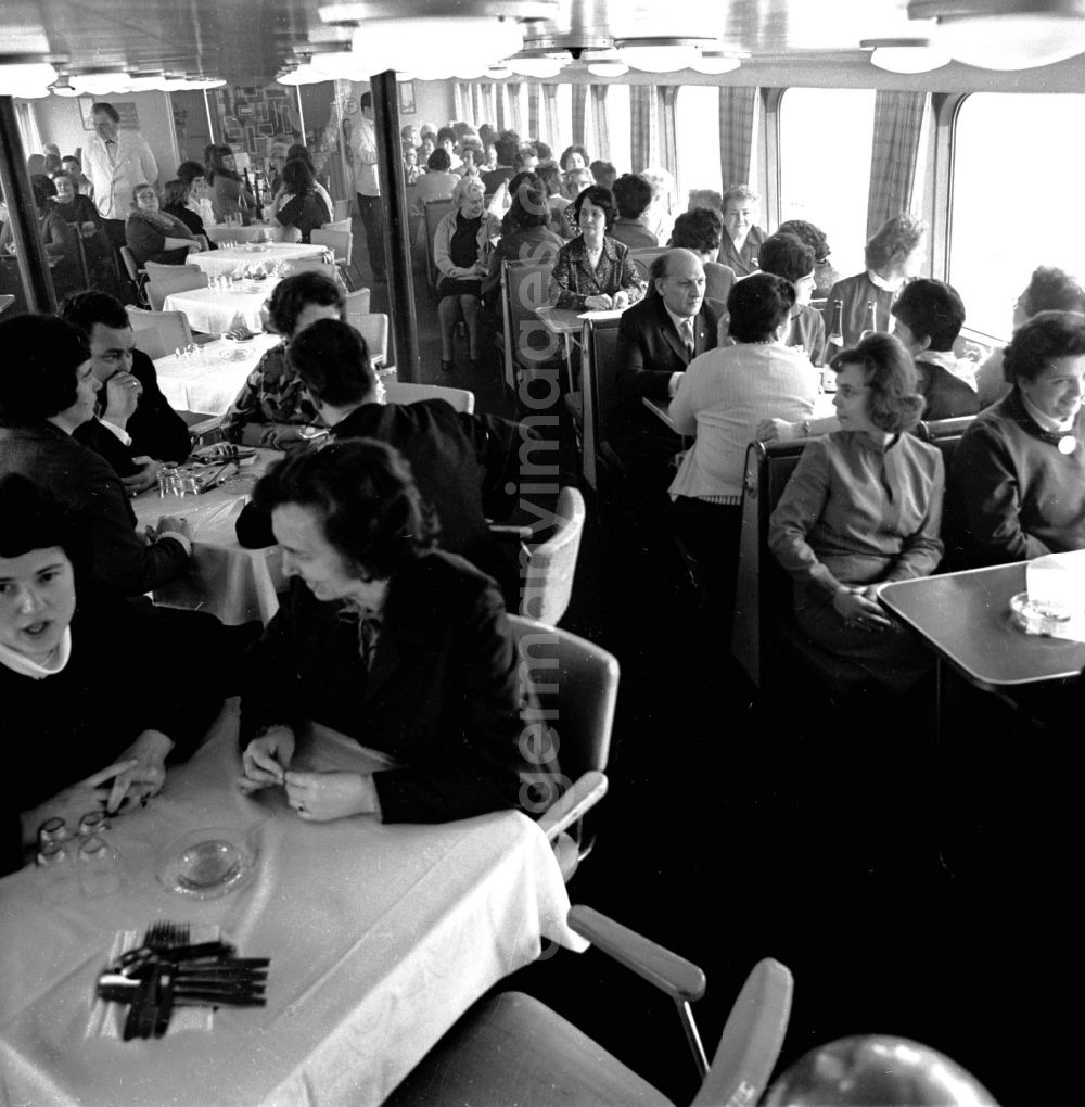 GDR photo archive: Berlin - Event on the passenger ship Weisse Flotte excursion steamer Heinrich Mann in the district of Treptow in Berlin, the former capital of the GDR, German Democratic Republic