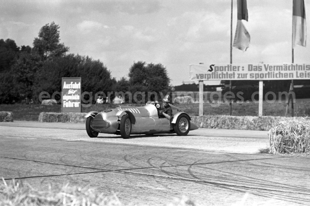 GDR picture archive: Dresden - Competition racing and motorsport event Autobahn spider - international car and motorcycle race on the Autobahn in the district of Hellerau in Dresden in the state of Saxony on the territory of the former GDR, German Democratic Republic
