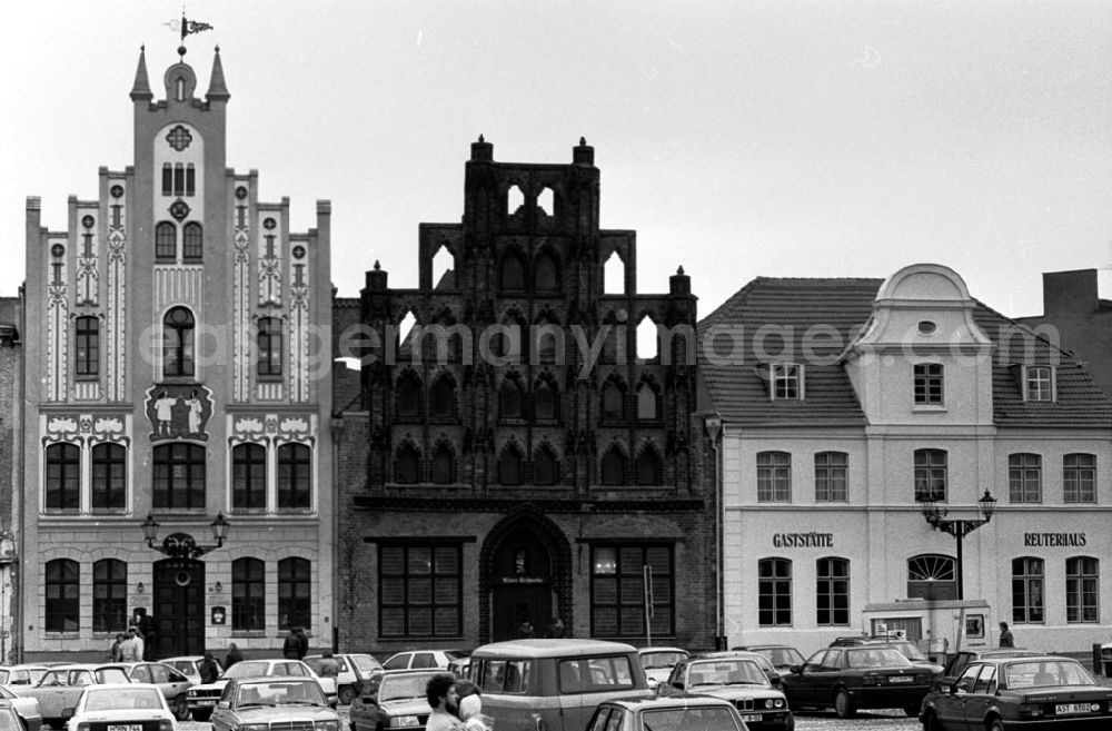 GDR image archive: Mecklenburg-Vorpommern Wismar - Wismar - Mecklenburg-Vorpommern Backsteingotik in Wismar 07.11.9