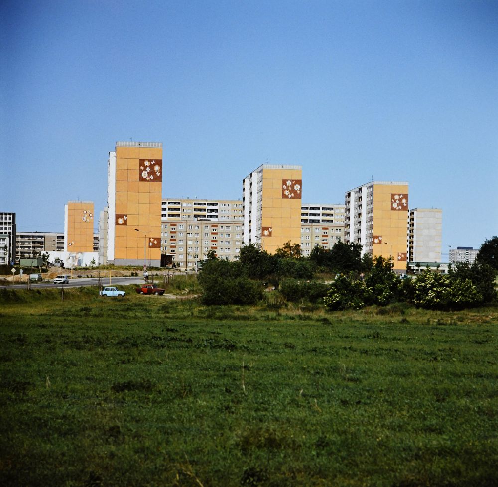 GDR photo archive: Berlin - Apartment buildings on Cecilienstrasse in the Marzahn district of East Berlin on the territory of the former GDR, German Democratic Republic