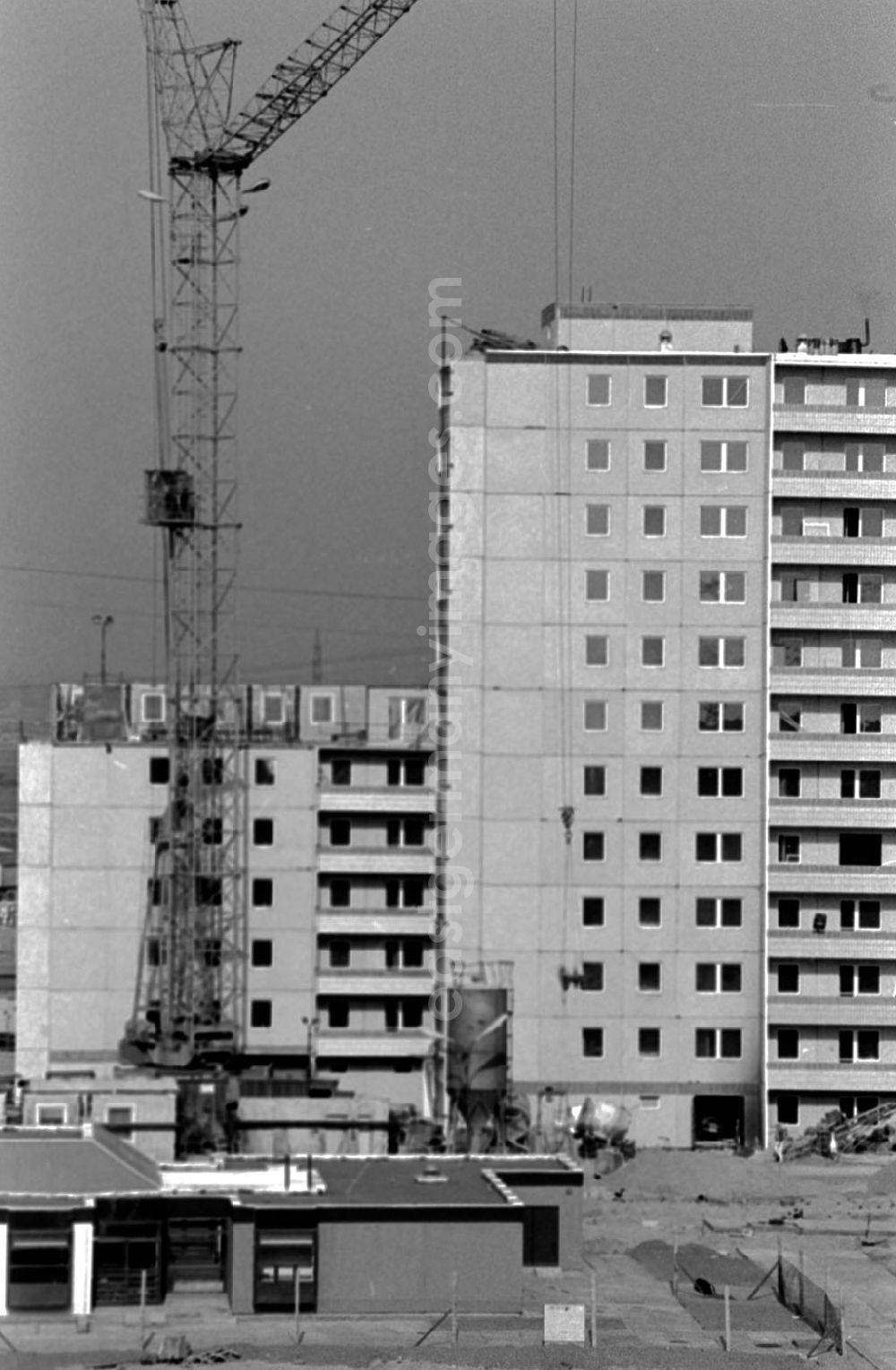 GDR picture archive: Berlin-Hellersdorf - Wohnungsbau - WBK Frankfurt/ Oder und Magdeburg in der Stendaler Str. - Hellersdorf 23.1