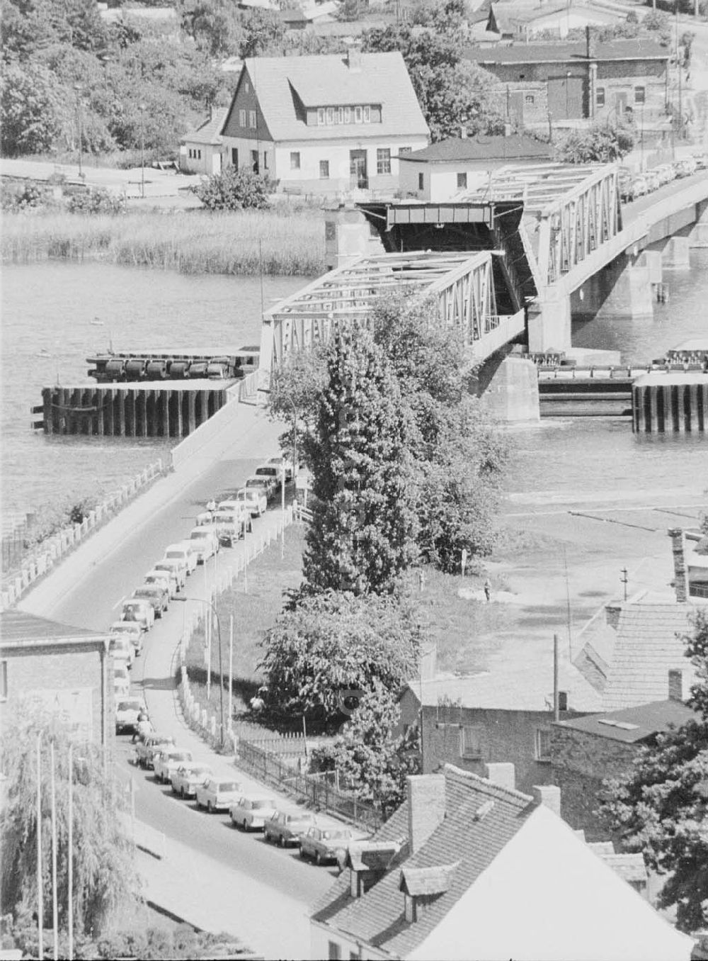 GDR image archive: Wolgast - Wolgaster Brücke vom Kirchenturm aus. 199