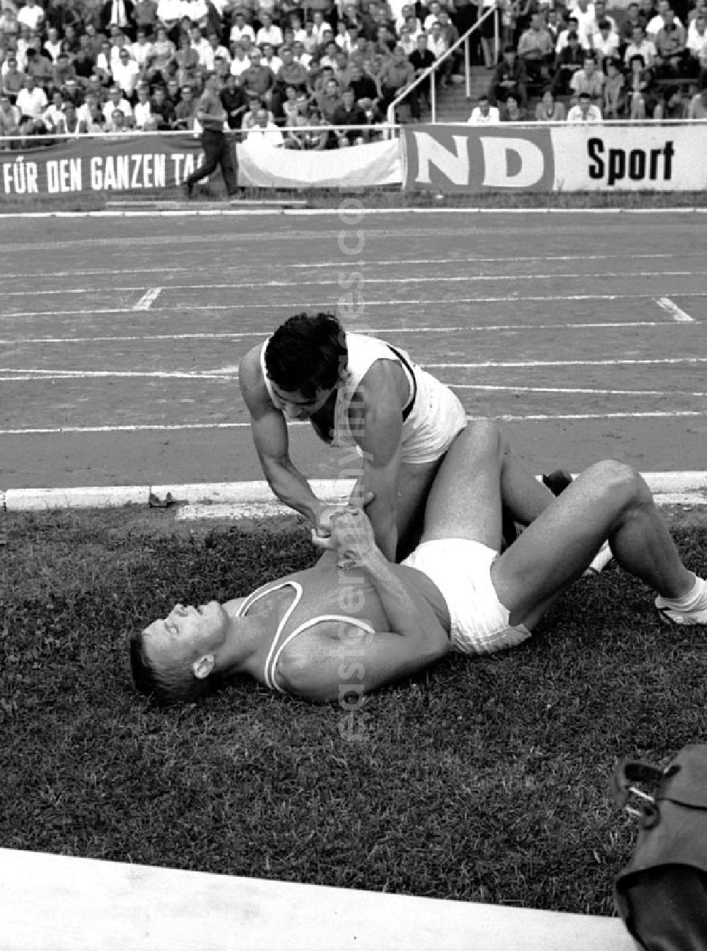 GDR photo archive: Halle - 27.-30.07.1967 XX. Leichtathletik Meisterschaft Halle Max Klauß und Bernd Borth (1