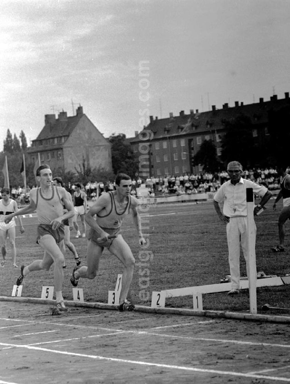 GDR photo archive: Halle - 27.-30.07.1967 XX. Leichtathletik Meisterschaft Halle 4x40