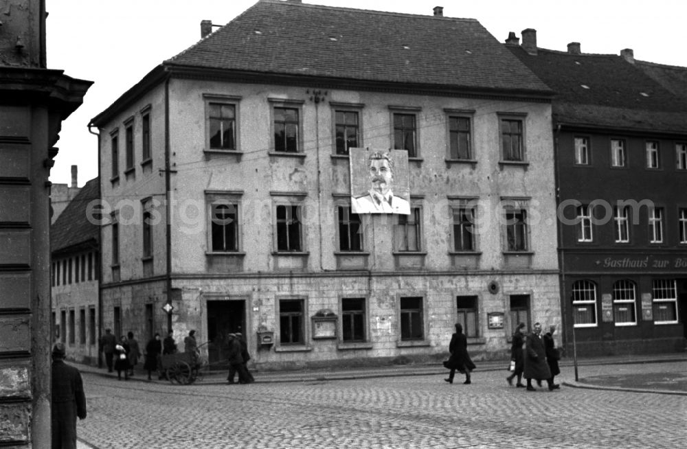 GDR picture archive: Döbeln - Drawing in the portrait of Josef Wissarionovich Stalin on a house facade in Doebeln, Saxony on the territory of the former GDR, German Democratic Republic