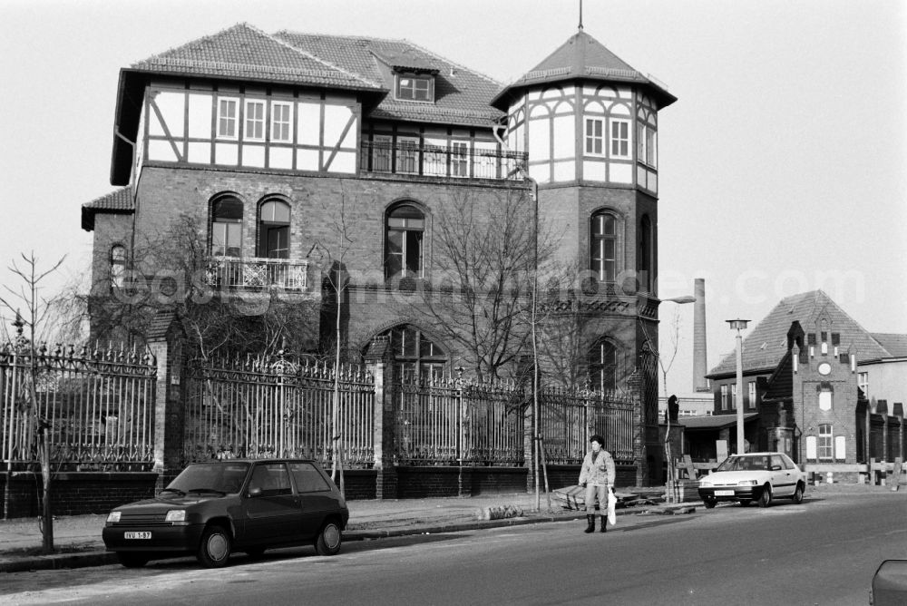GDR picture archive: Berlin - Administration Building of the municipal slaughterhouse at the Thaerstrasse in Berlin, the former capital of the GDR, German Democratic Republic
