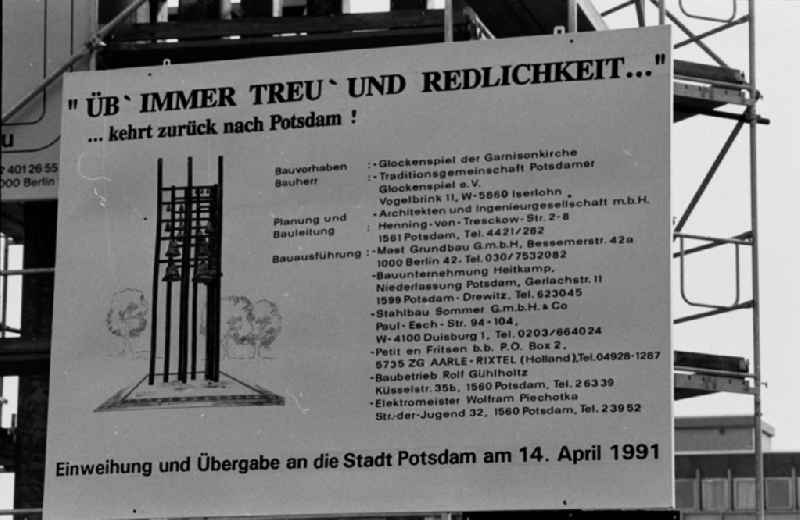 Land Brandenburg
Glockenspiel in der Garnisonskirche

Umschlagnummer: 7325