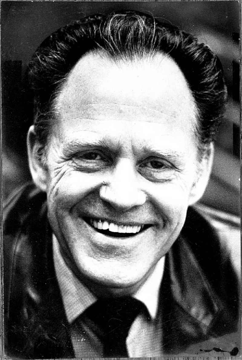 Mai 1991
Täve Schur (Gustav Adolf Schur)- Portrait
geb. 23.2.1931 Heyrothsberge bei Magdeburg
Spitzensportler (Radrennfahrer) der DDR, Trainer